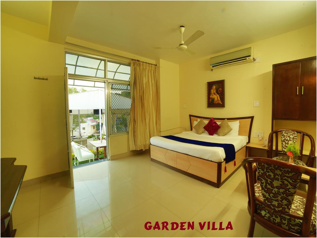 Hotel Karnavati Mount Abu Exterior photo